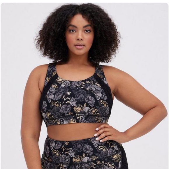 Low-Impact Wireless Mix Media Active Sports Bra - Picture 2 of 5